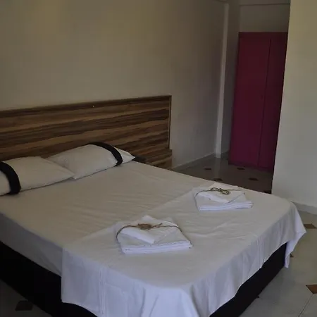 Oda ve Kahvaltı New St. Nicholas Garden *