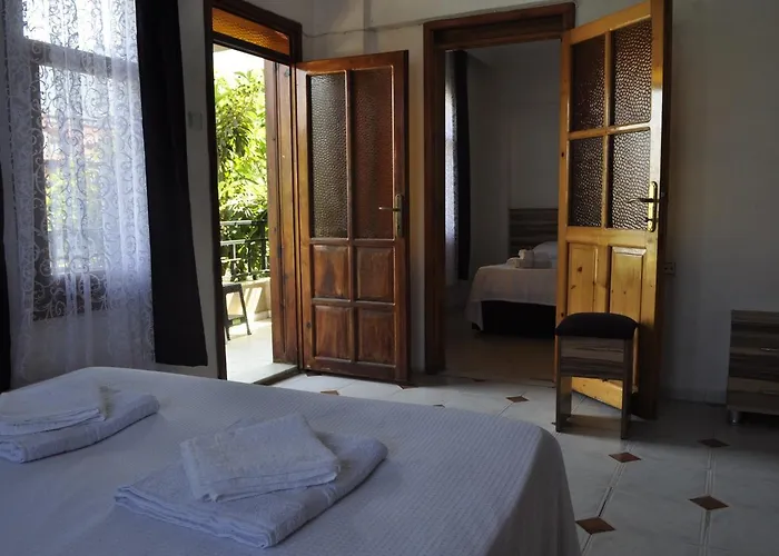 New St. Nicholas Garden