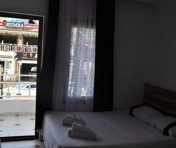 New St. Nicholas Garden Bed & Breakfast