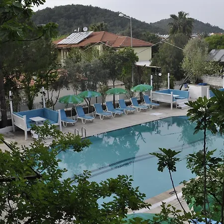 New St. Nicholas Garden