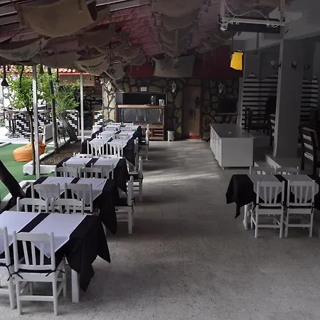 New St. Nicholas Garden