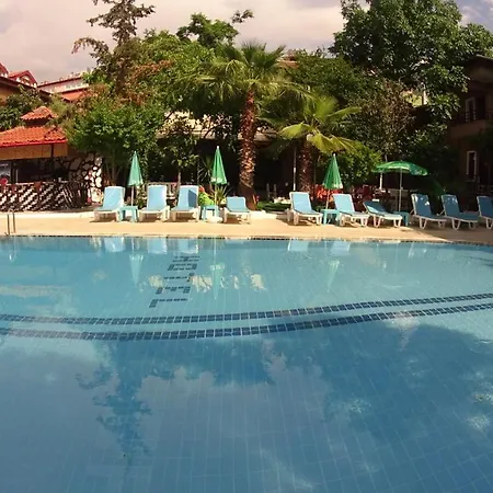 New St. Nicholas Garden Couette-café *