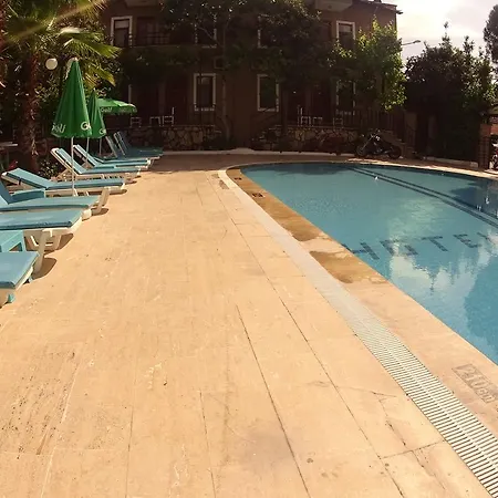 New St. Nicholas Garden Couette-café Ölüdeniz