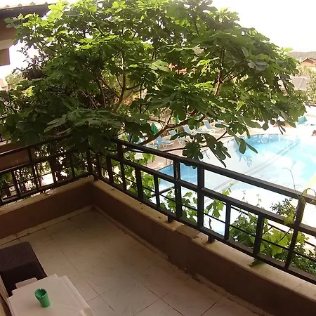 Couette-café New St. Nicholas Garden