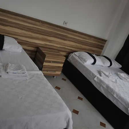 New St. Nicholas Garden Couette-café *