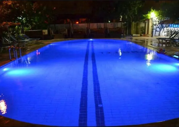 New St. Nicholas Garden Nocleg ze śniadaniem *