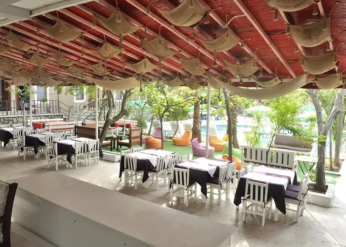 New St. Nicholas Garden Nocleg ze śniadaniem