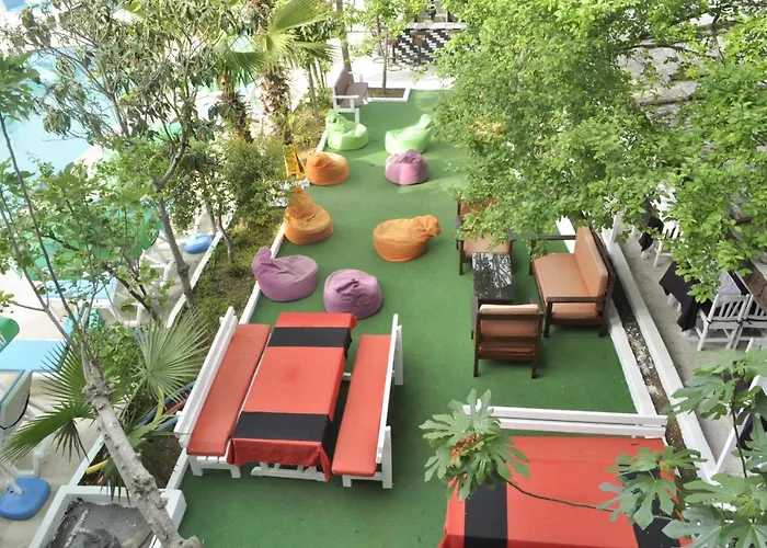 New St. Nicholas Garden *