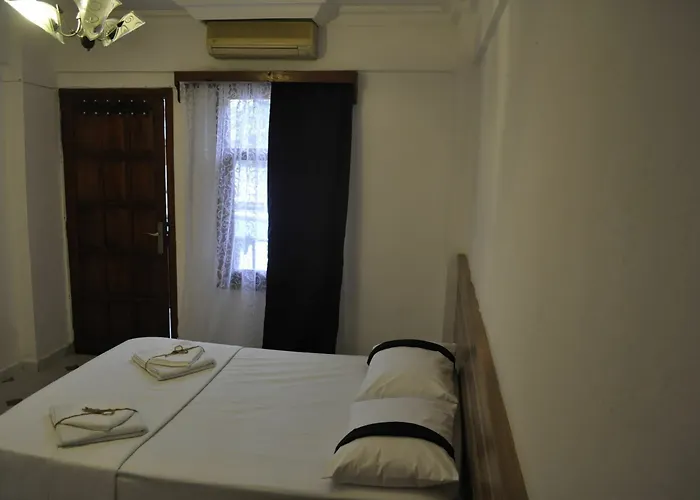 New St. Nicholas Garden *