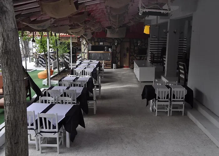 New St. Nicholas Garden