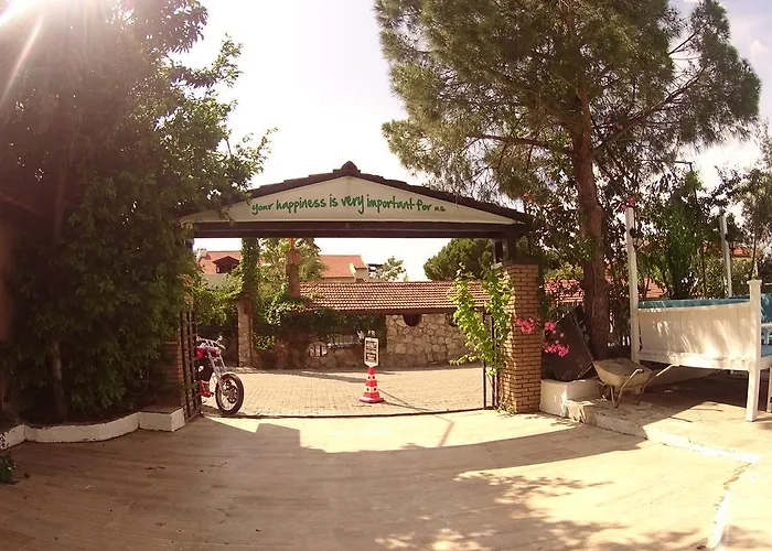 New St. Nicholas Garden Panzió