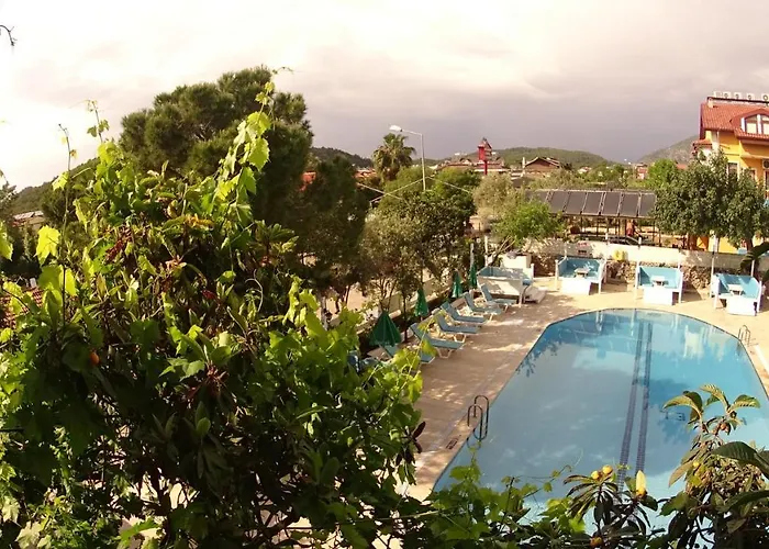 New St. Nicholas Garden Panzió